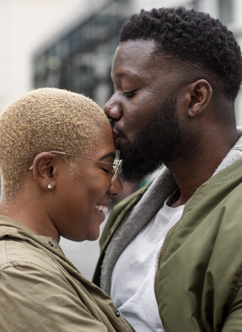 family-enjoying-their-quality-winter-time (1)